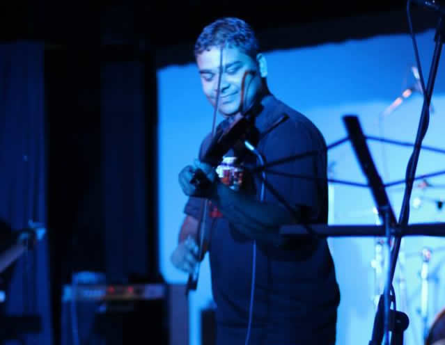 indian violin player delhi